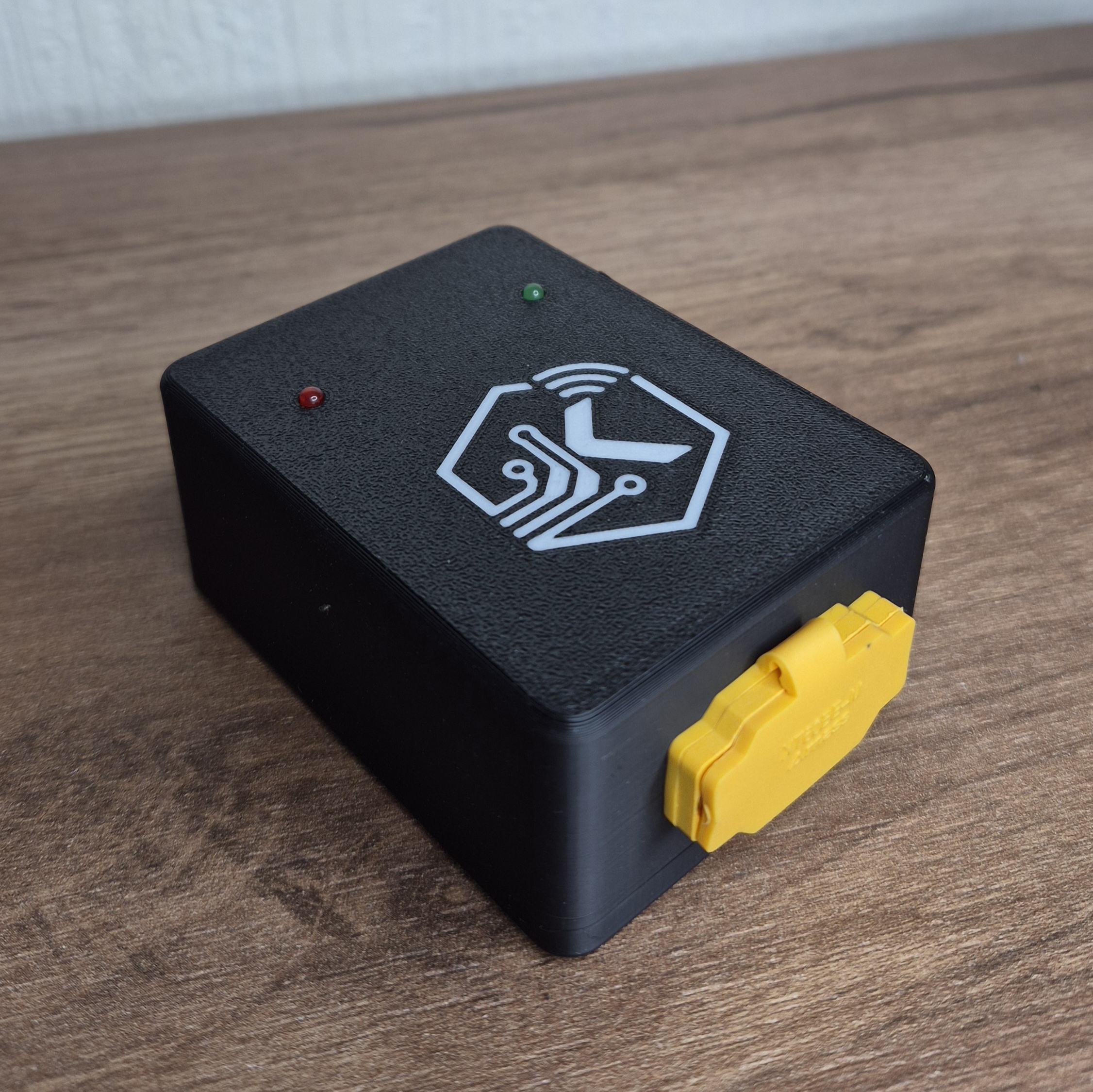 Измеритель напряжения аккумулятора